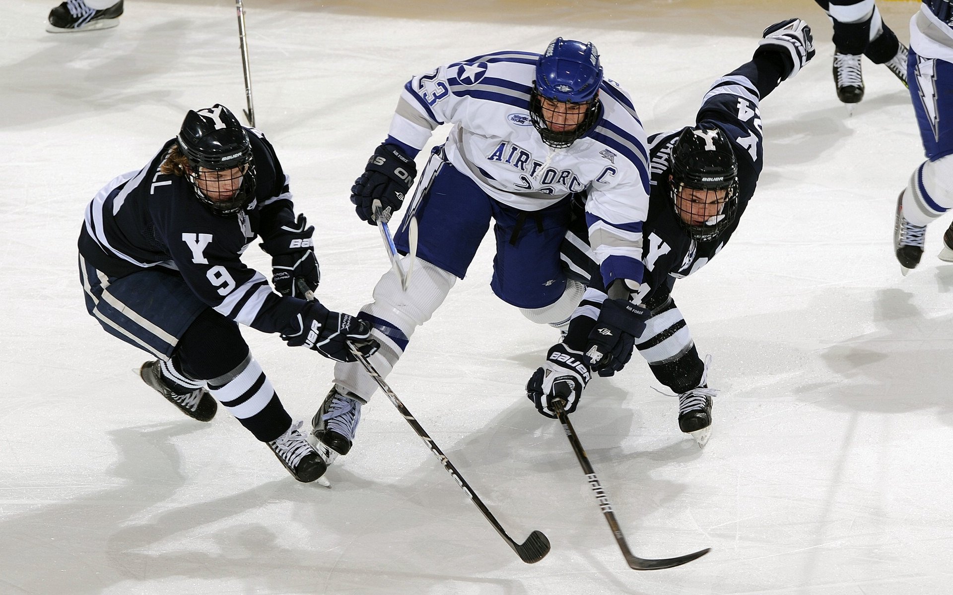 -浓眉哥关键节点出色防守，独行侠带队取胜！